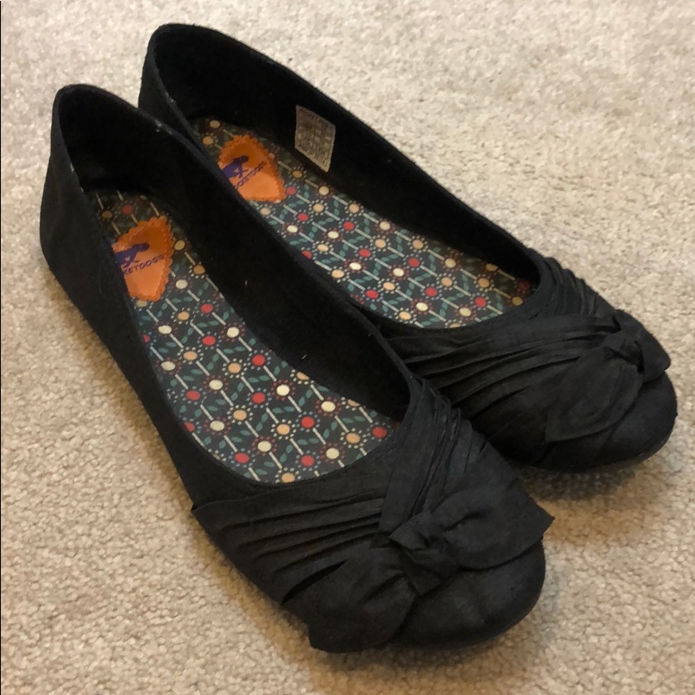 Black Rocket Dog brand flats